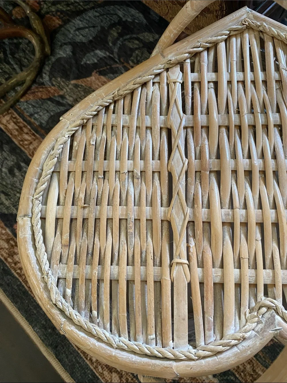 Vintage Heart Shaped Picnic/Sewing/Storage Large Hand-Woven Wicker Basket
